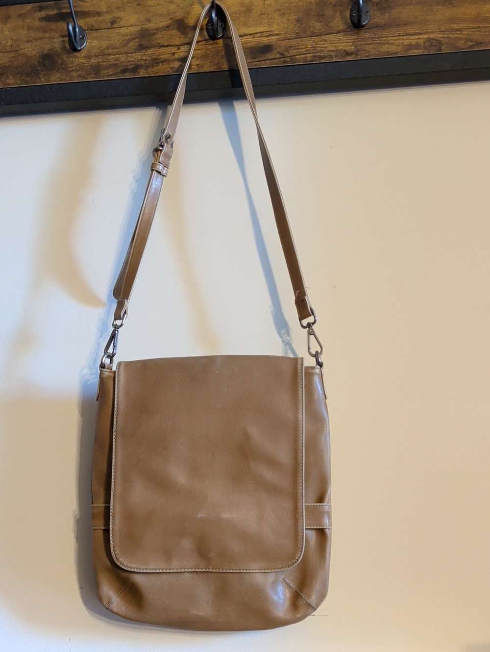 Matt & Nat Tan Messenger Crossbody Bag